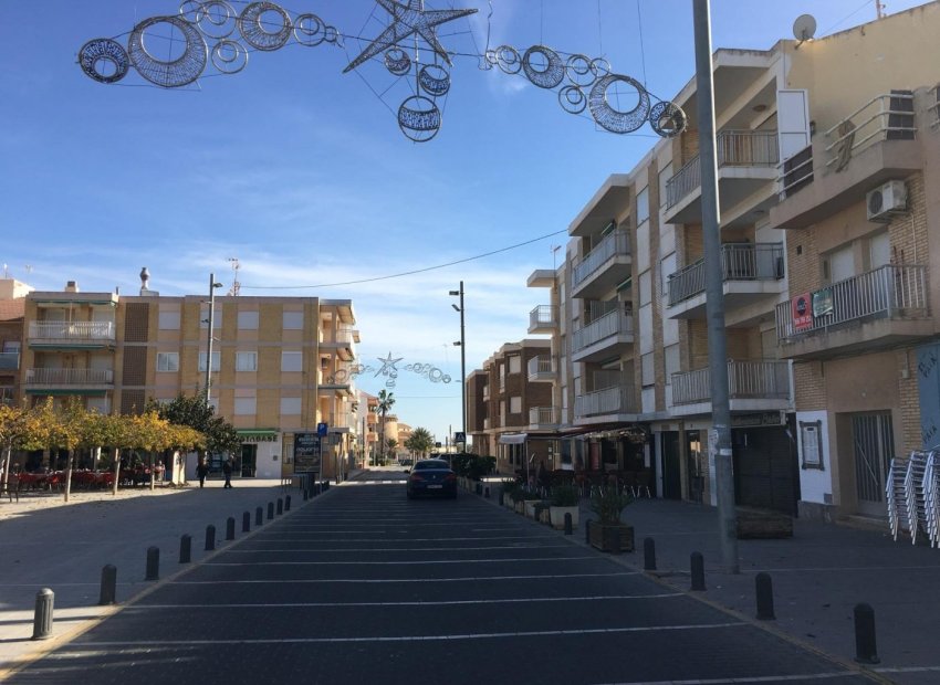 New Build - Detached House / Villa -
Pilar de la Horadada - pueblo