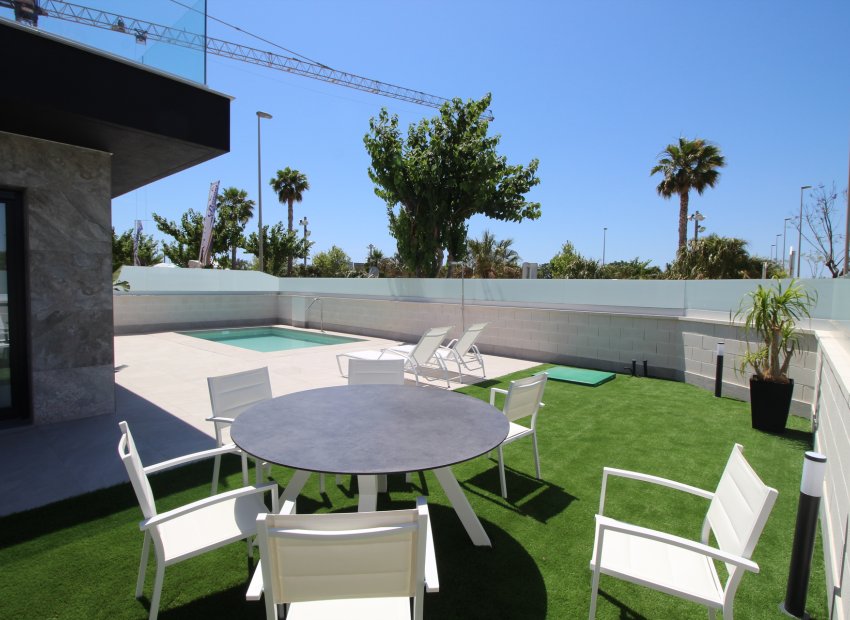 New Build - Detached House / Villa -
Pilar de la Horadada