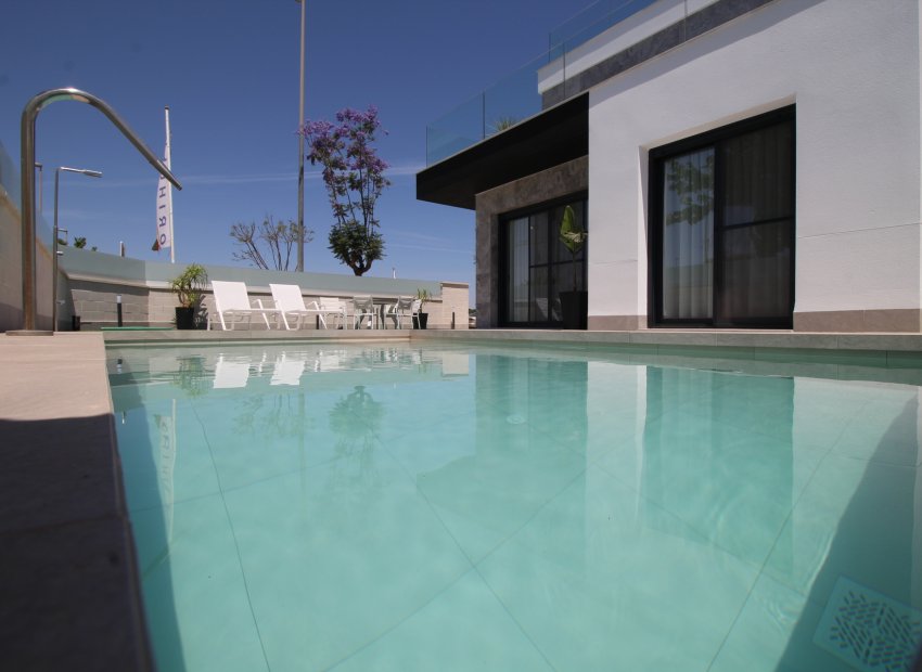 New Build - Detached House / Villa -
Pilar de la Horadada