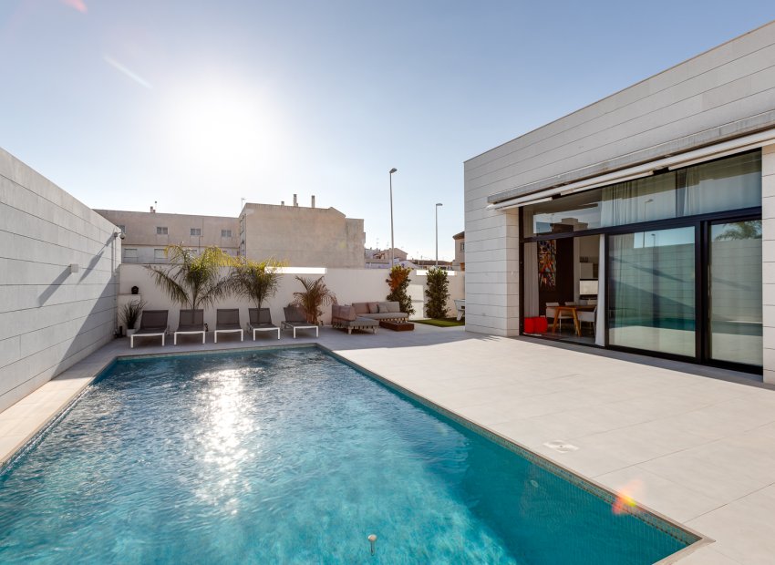 New Build - Detached House / Villa -
Pilar de la Horadada
