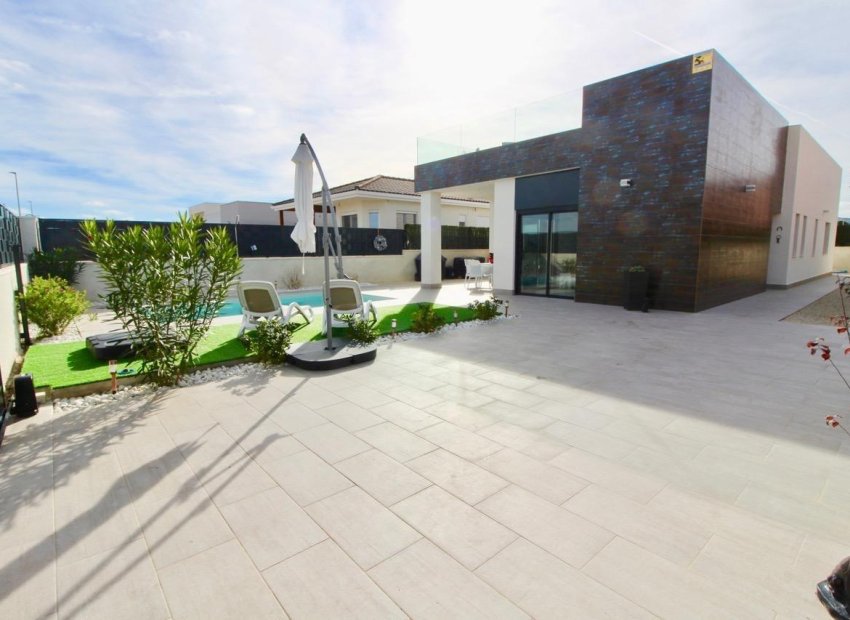 New Build - Detached House / Villa -
Pinoso - Lel