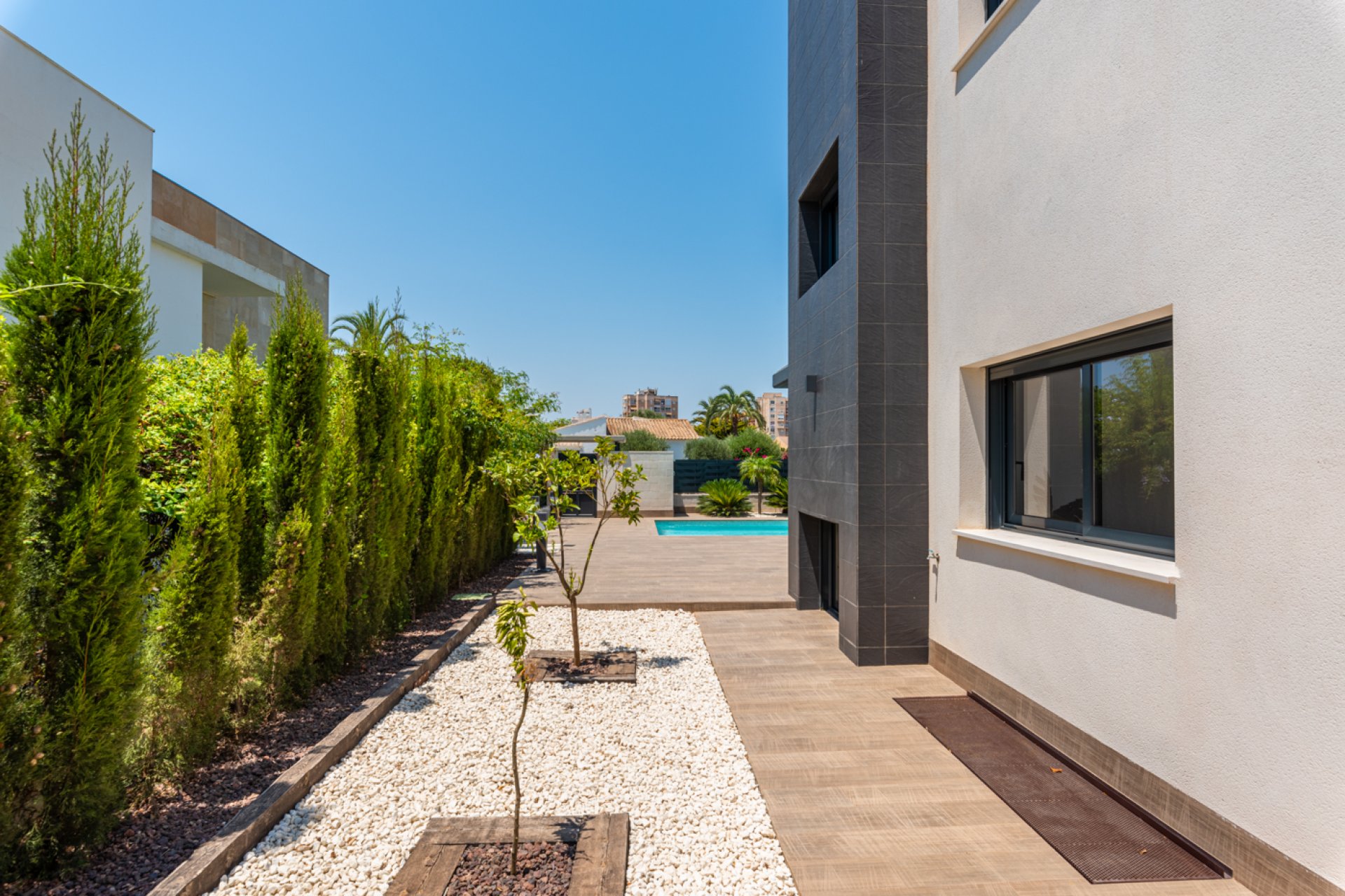New Build - Detached House / Villa -
Playa Paraiso
