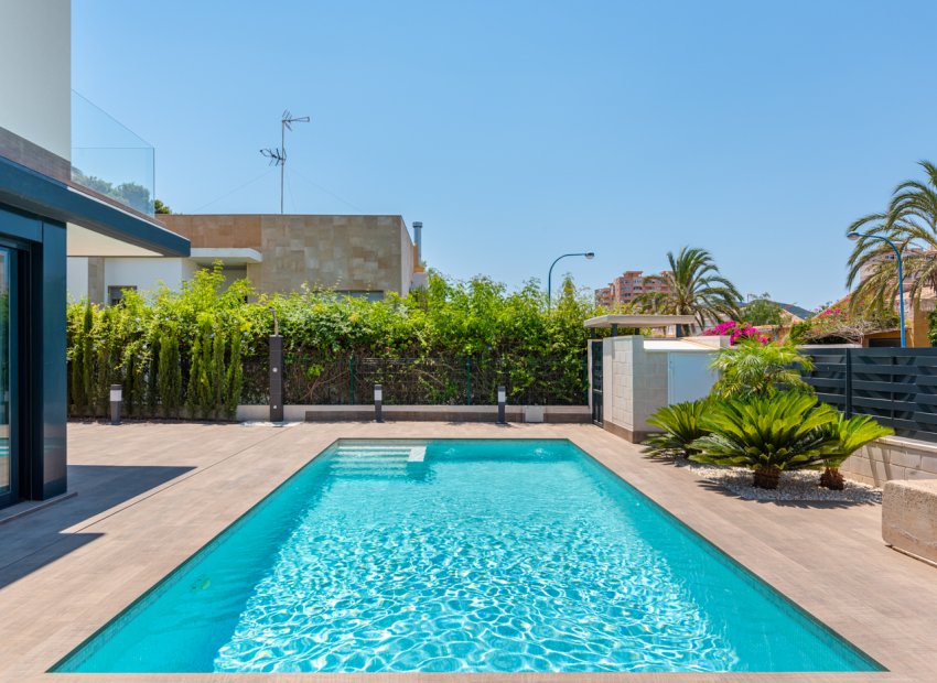 New Build - Detached House / Villa -
Playa Paraiso