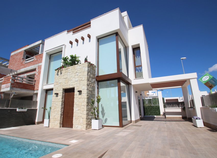 New Build - Detached House / Villa -
Playa Paraiso