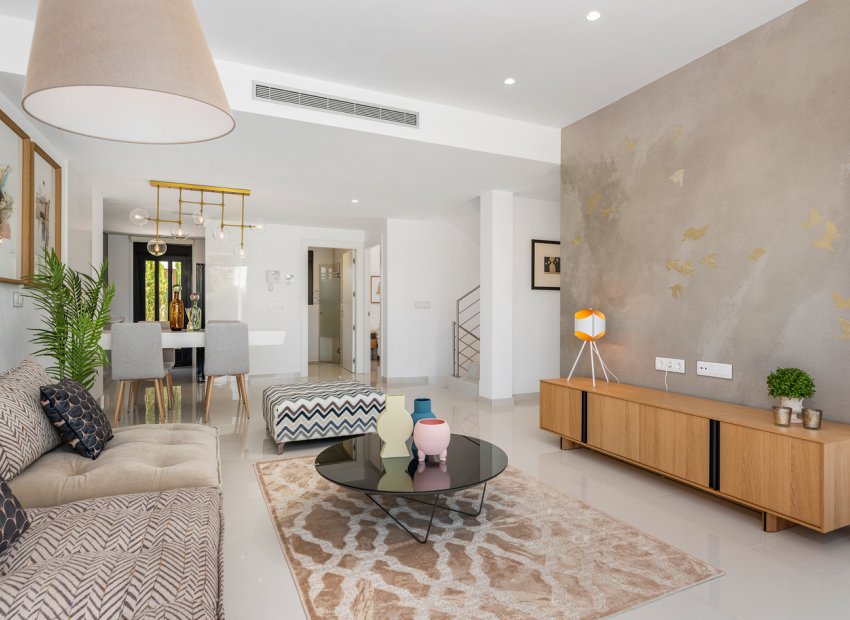 New Build - Detached House / Villa -
Playa Paraiso