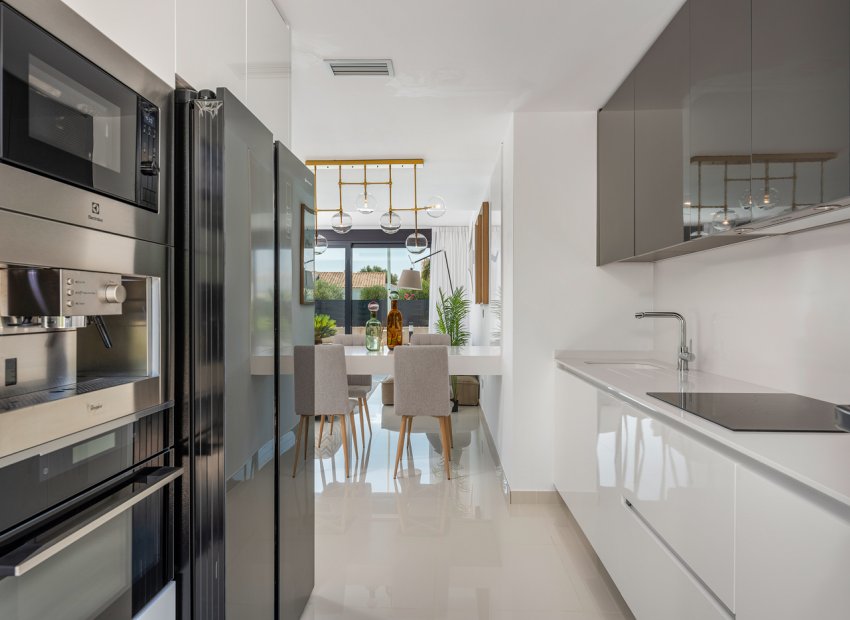 New Build - Detached House / Villa -
Playa Paraiso