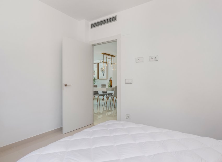 New Build - Detached House / Villa -
Playa Paraiso