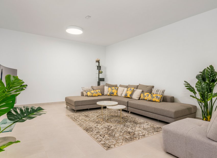 New Build - Detached House / Villa -
Playa Paraiso