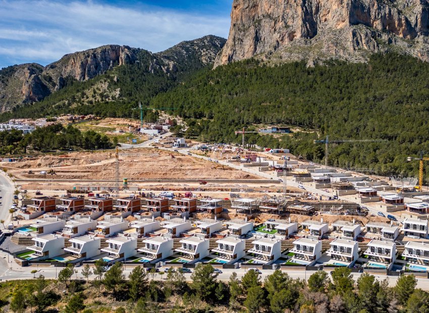 New Build - Detached House / Villa -
Polop