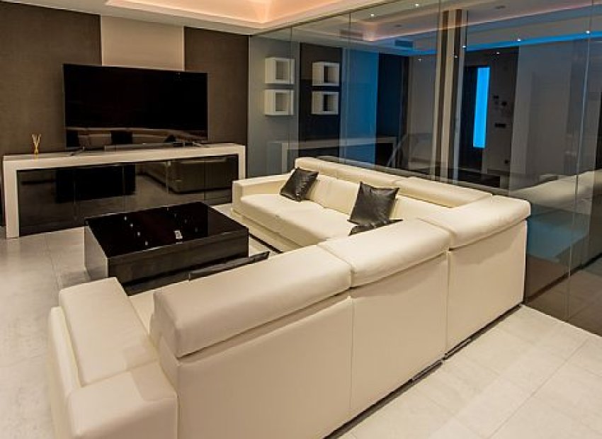 New Build - Detached House / Villa -
San Bernardo