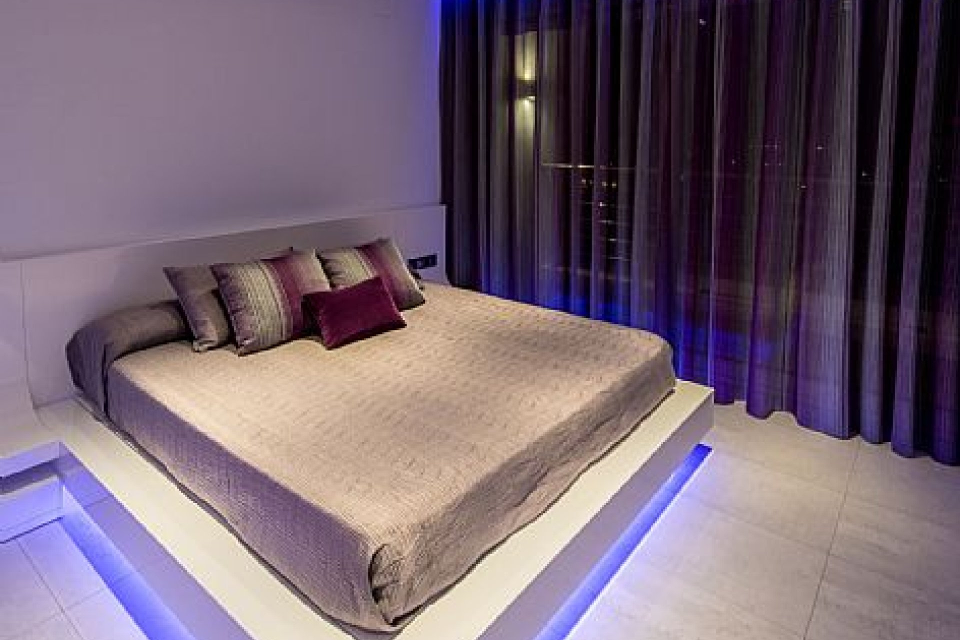 New Build - Detached House / Villa -
San Bernardo