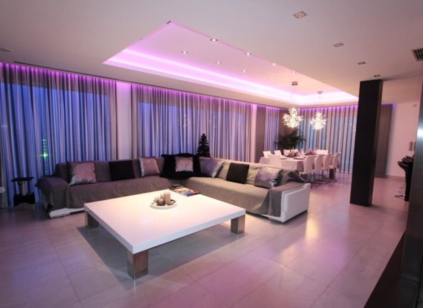 New Build - Detached House / Villa -
San Bernardo