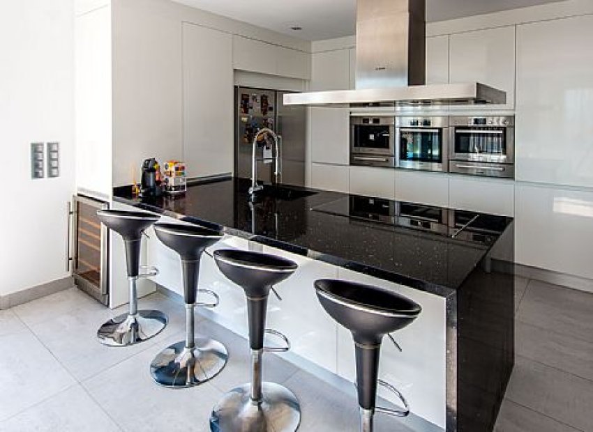 New Build - Detached House / Villa -
San Bernardo