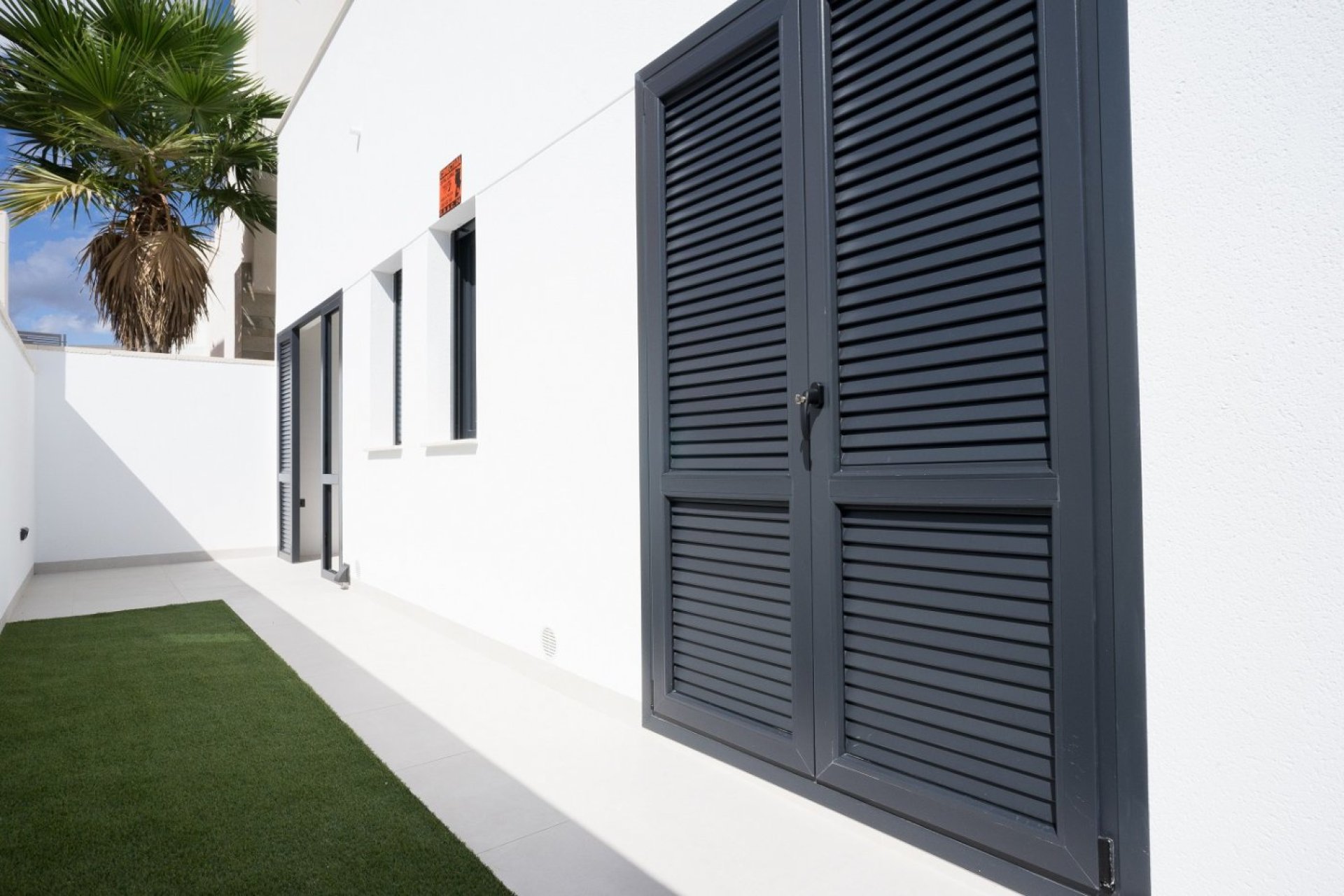 New Build - Detached House / Villa -
San Miguel de Salinas - BLUE LAGOON