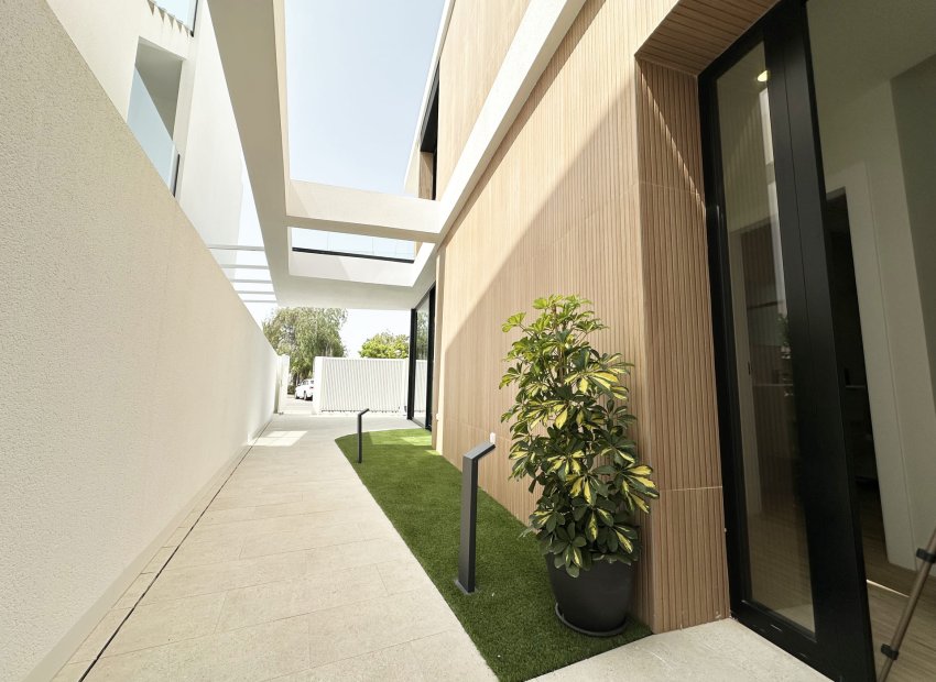 New Build - Detached House / Villa -
Torre de la Horadada