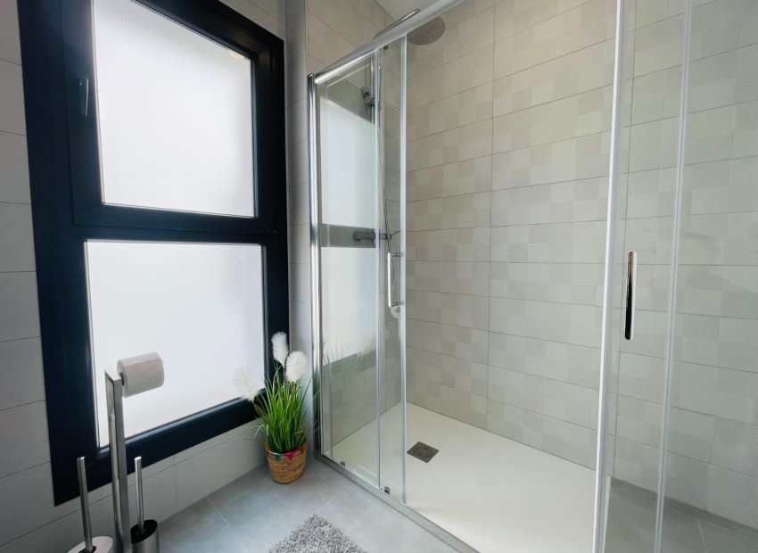 New Build - Detached House / Villa -
Torrevieja