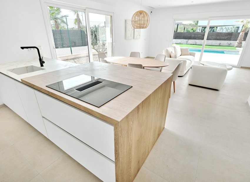 New Build - detached -
Los Montesinos