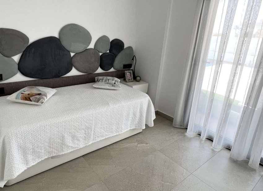 New Build - detached -
Rojales