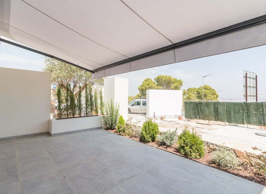 New Build - High-bungalow -
Torrevieja