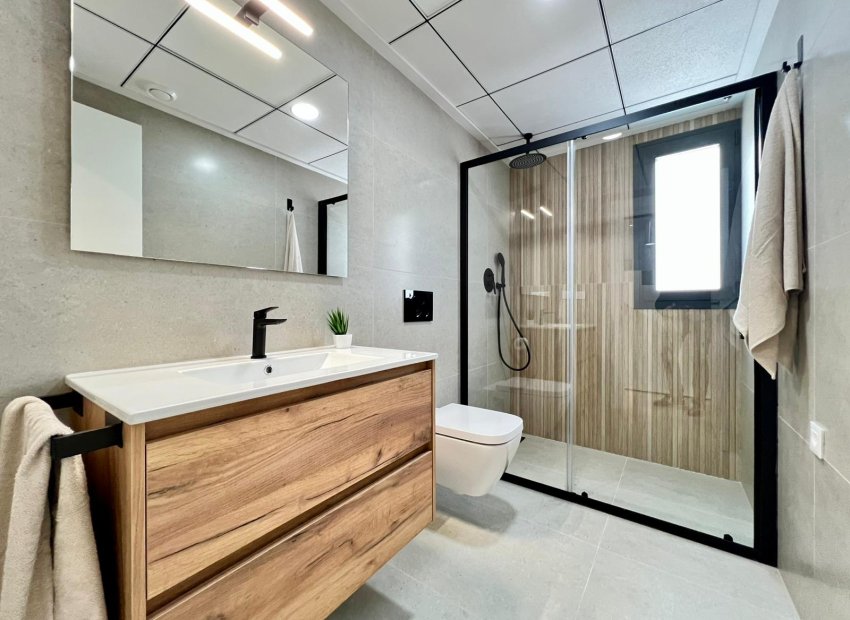 New Build - Town House -
Benferri