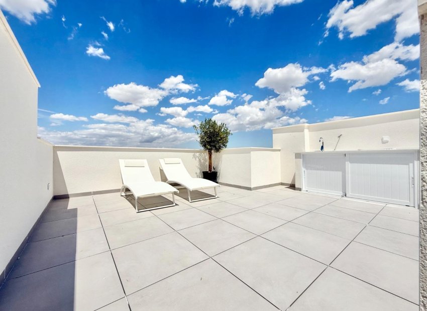 New Build - Town House -
Cox - San Fernando
