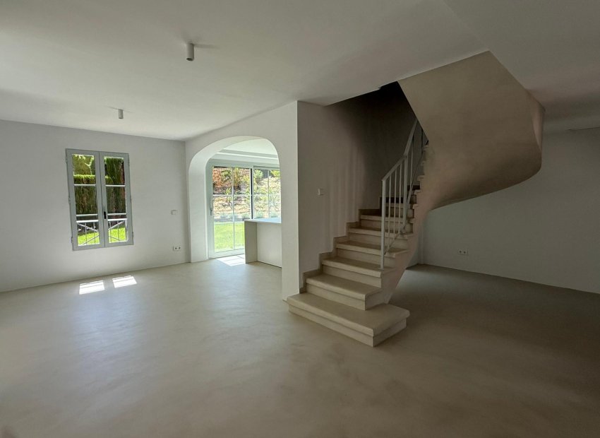 New Build - Town House -
Finestrat - Golf Bahia