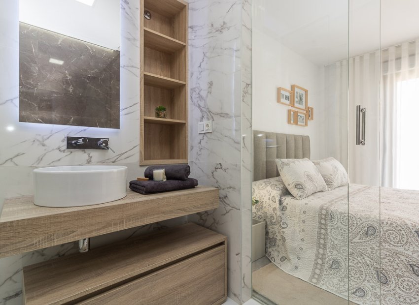 Nieuwbouw Woningen - Bungalow op verdieping -
Torrevieja