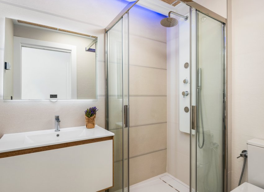 Nieuwbouw Woningen - Bungalow op verdieping -
Torrevieja