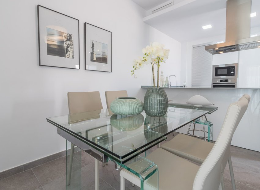 Nieuwbouw Woningen - Bungalow op verdieping -
Torrevieja