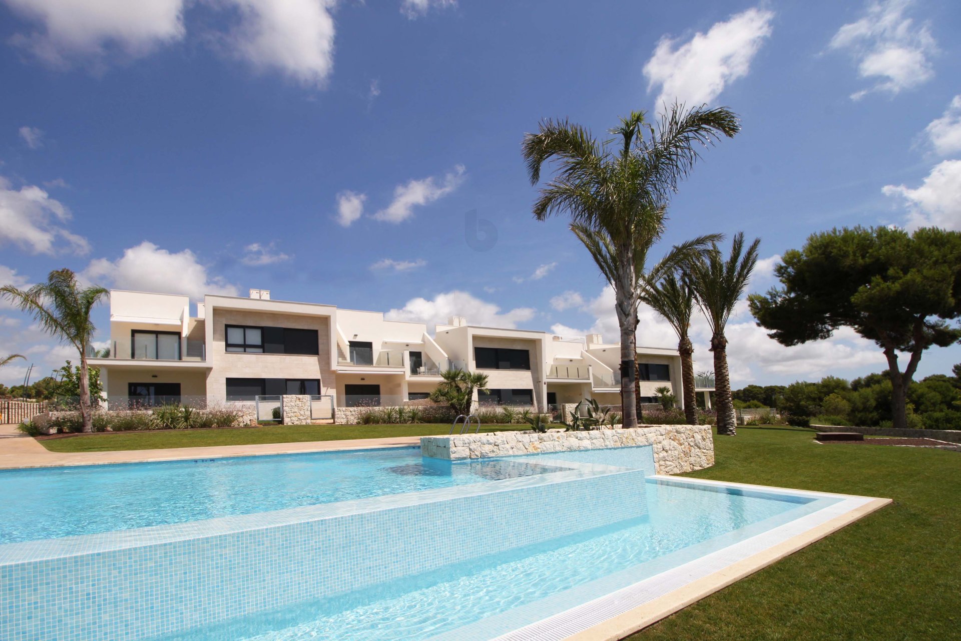 Nieuwbouw Woningen - gelijkvloers -
Pinar de Campoverde