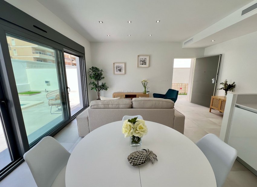 Nieuwbouw Woningen - Rijwoning -
Orihuela Costa