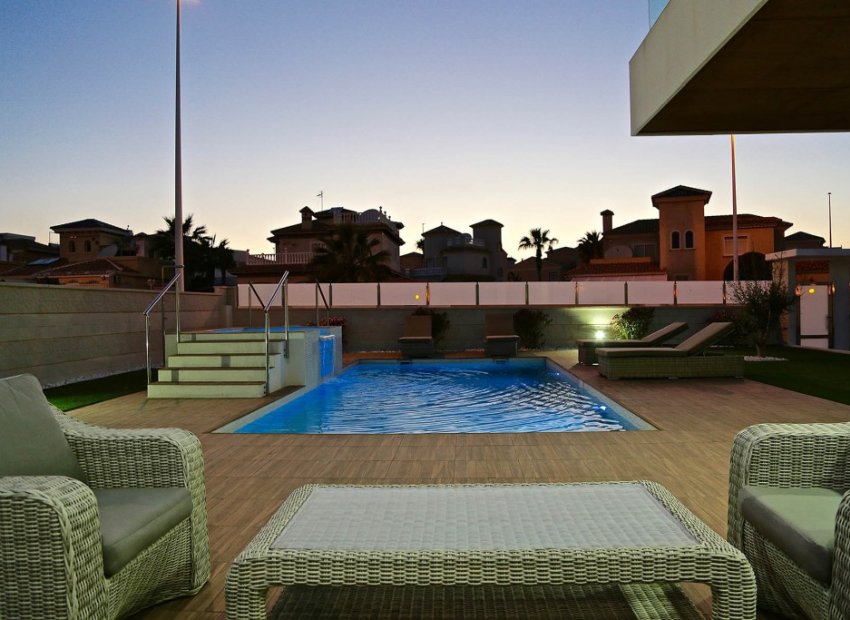 Nieuwbouw Woningen - Villa -
Dehesa de Campoamor