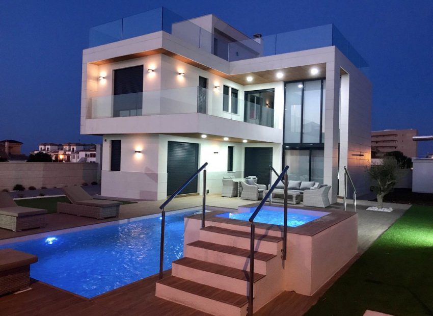 Nieuwbouw Woningen - Villa -
Dehesa de Campoamor