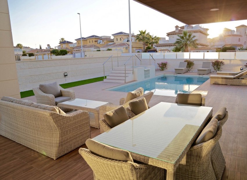 Nieuwbouw Woningen - Villa -
Dehesa de Campoamor