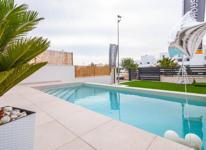 Nieuwbouw Woningen - Villa -
Orihuela Costa - Villamartín