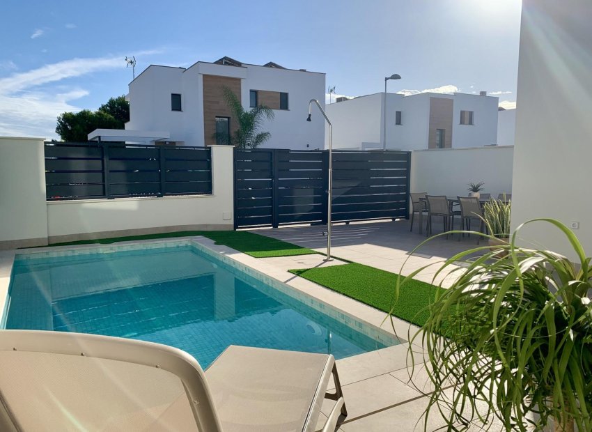 Nieuwbouw Woningen - Villa -
San Javier - Roda Golf