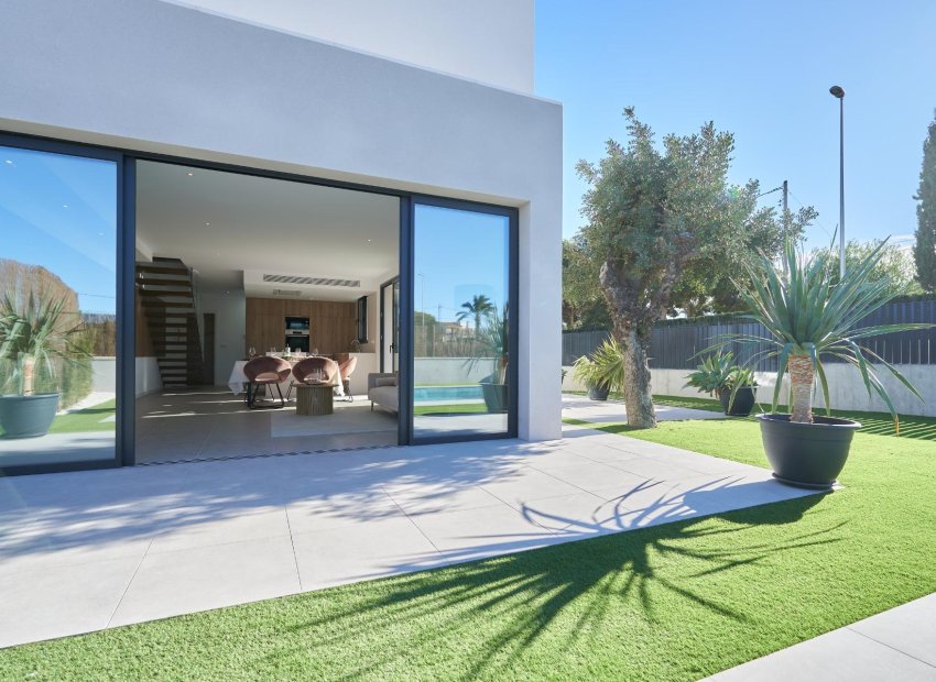 Nieuwbouw Woningen - Villa -
San Juan Alicante - La Font