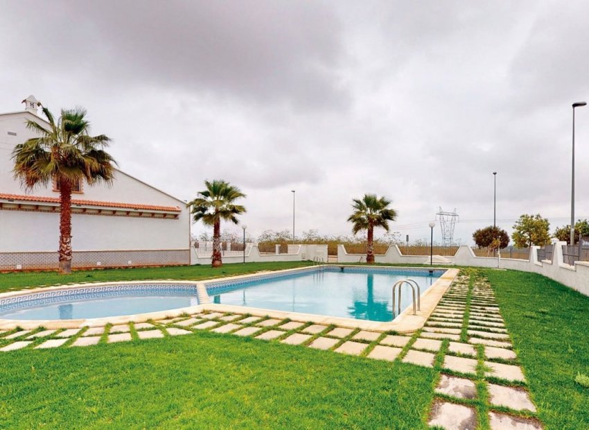 Nieuwbouw Woningen - Villa -
San Miguel de Salinas - Cerro Del Sol