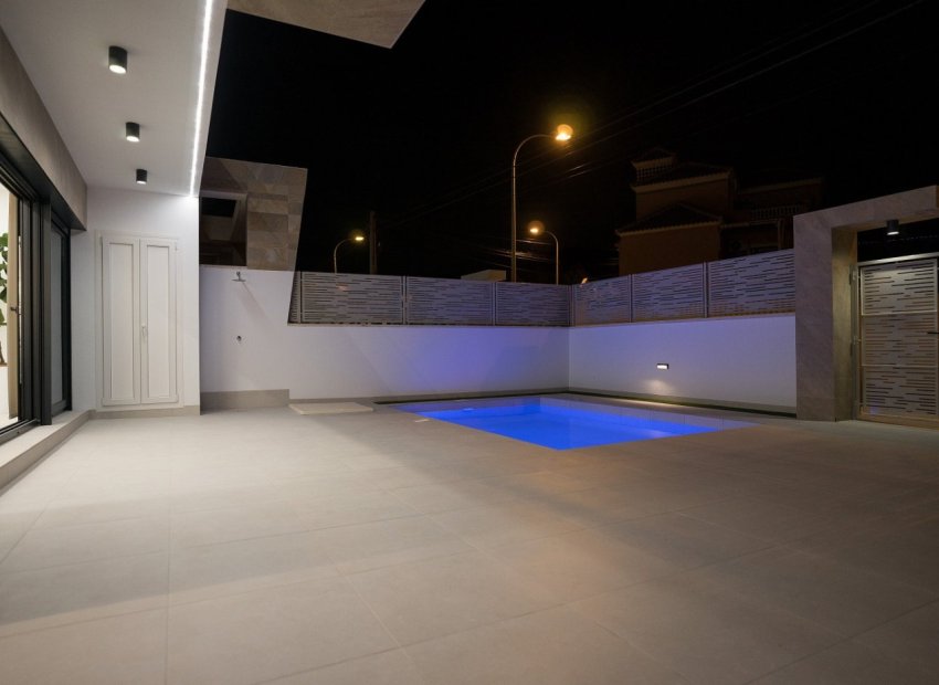 Nieuwbouw Woningen - Villa -
San Miguel de Salinas - El Galán