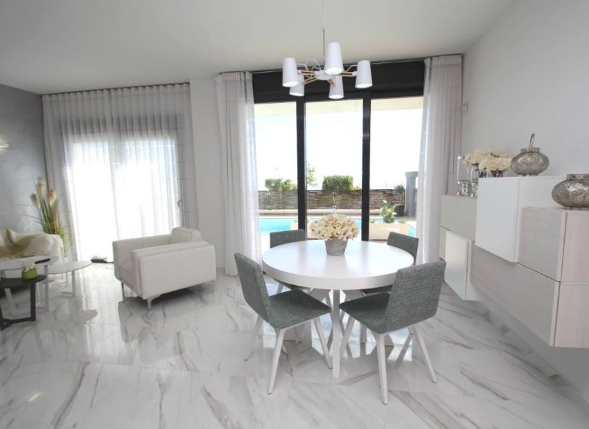 Nieuwbouw Woningen - Villa -
San Miguel de Salinas