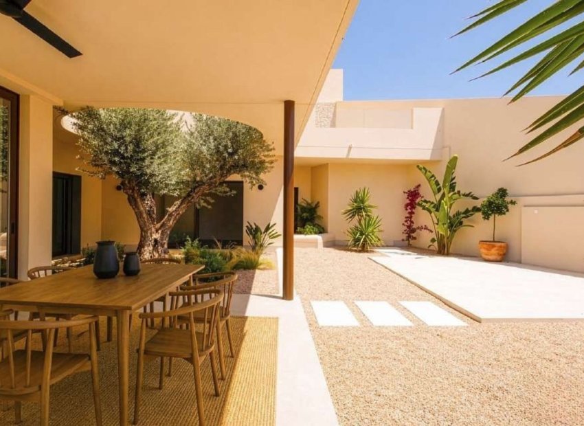 Nieuwbouw Woningen - Vrijstaande woning / Villa -
La Marina