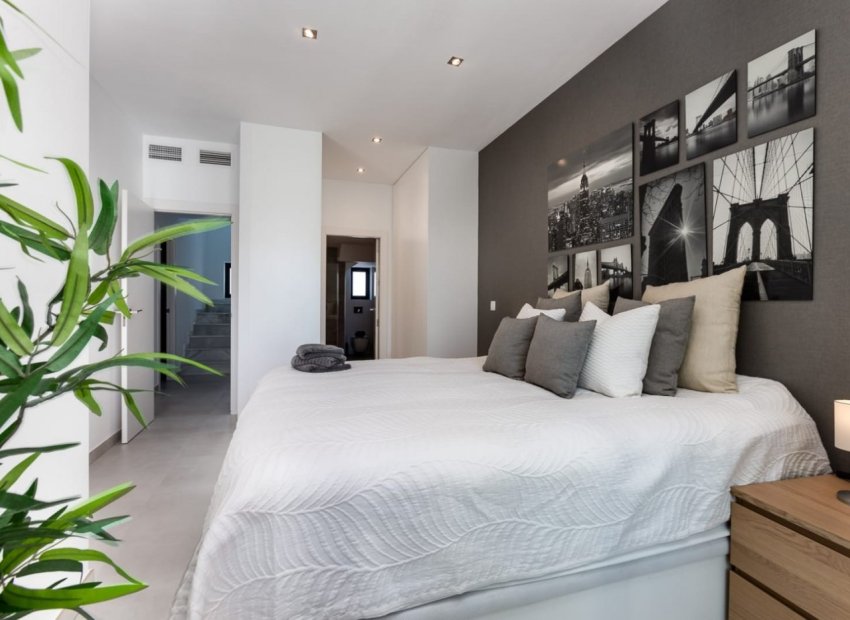 Nieuwbouw Woningen - Vrijstaande woning / Villa -
Pilar de la Horadada - pueblo