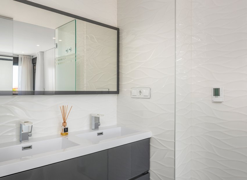 Nieuwbouw Woningen - Vrijstaande woning / Villa -
Playa Paraiso