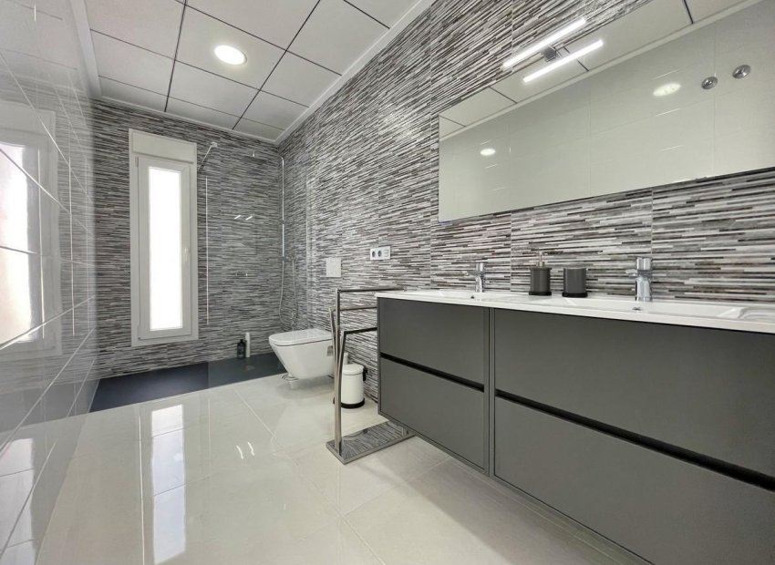 Nieuwbouw Woningen - Vrijstaande woning / Villa -
Rafal