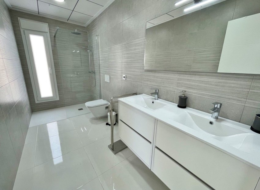 Nieuwbouw Woningen - Vrijstaande woning / Villa -
Rafal