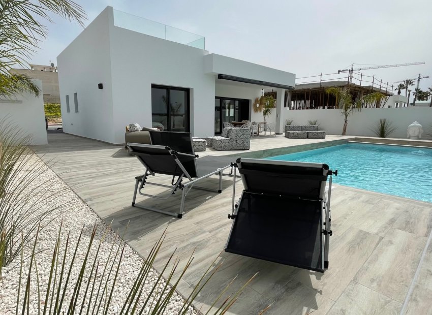 Nieuwbouw Woningen - Vrijstaande woning / Villa -
Rafal