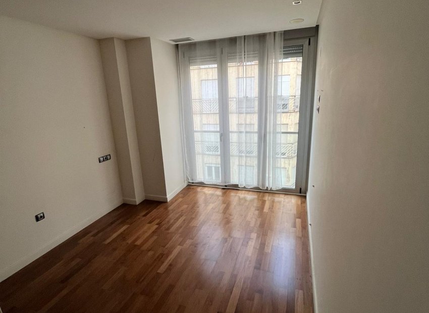 Nouvelle construction - Appartement -
Elche