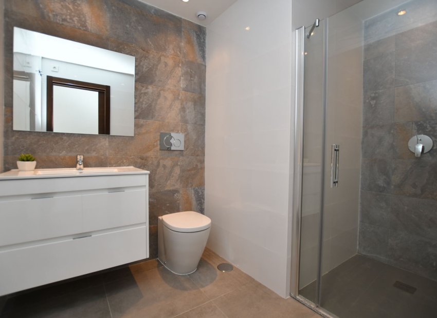 Nouvelle construction - Bungalow à l’étage -
San Miguel de Salinas