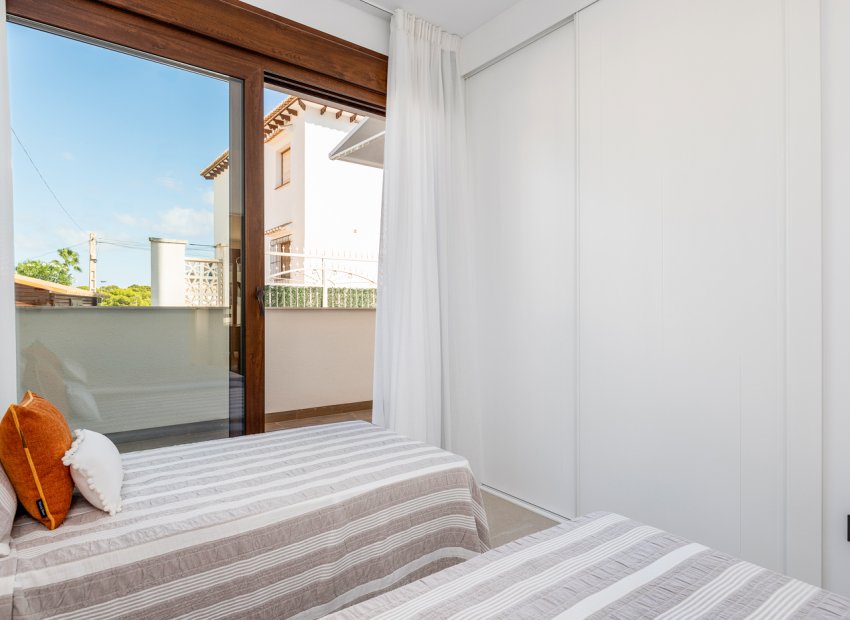 Nouvelle construction - Bungalow à l’étage -
Torrevieja