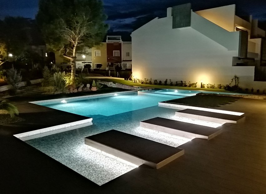 Nouvelle construction - Bungalow - Rez-de-chausée -
Torrevieja